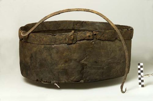 Bilden http://kulturarvsdata.se/shm/media/html/22156 som visar objektet http://www.historiska.se/data/?foremal=107208